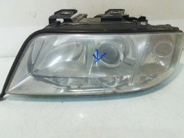 Far stanga Audi A6 C5 2.5 TDI 14847300 1997-2005