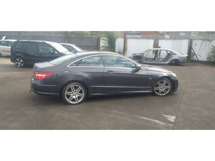 Dezmembrari / Dezmembrez Mercedes E-Class (W212) [Fabr 2009-2016]