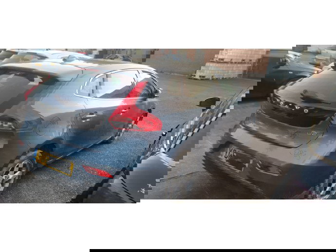 Dezmembrari / Dezmembrez Volvo V40 [Fabr 2013-2015]