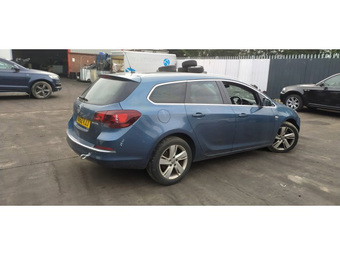 Dezmembrari / Dezmembrez Opel Astra J [Fabr 2009-2015]
