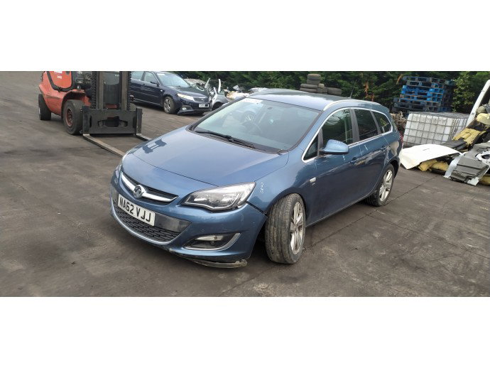 Dezmembrari / Dezmembrez Opel Astra J [Fabr 2009-2015]