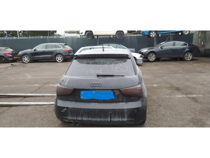 Dezmembrari / Dezmembrez Audi A1 (8X1) [Fabr 2010-2018]