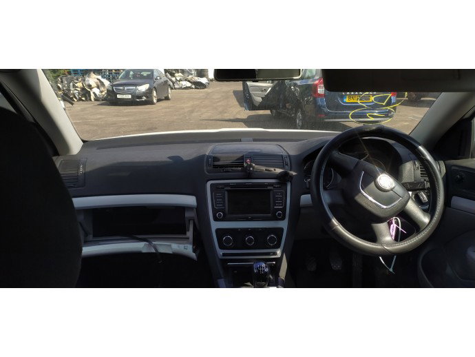 Dezmembrari / Dezmembrez Skoda Octavia 2 [2004-2013]