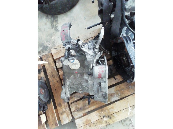 Cutie viteza manuala 6 viteze Mercedes A200 2.0 diesel A1693600700