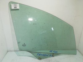 Geam usa dreapta fata Peugeot 307 1.6 benz 43R-00048 2001-2008