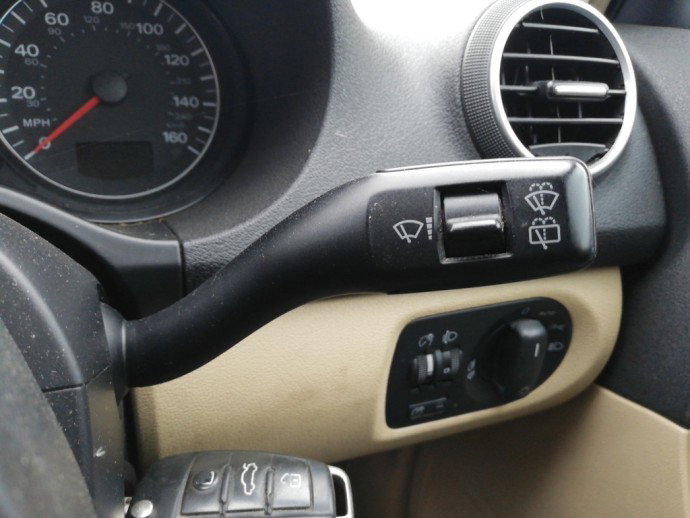 Maneta stergatoare Audi A3 2.0 TDI BKD OEM 2004-2013