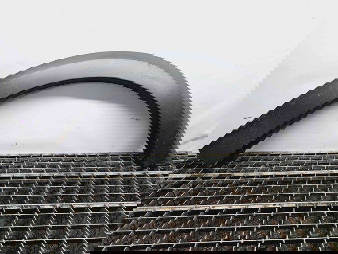 Ornament aripa dreapta fata Dacia Sandero 2 Stepway [Fabr 2012-prezent] 638747990R