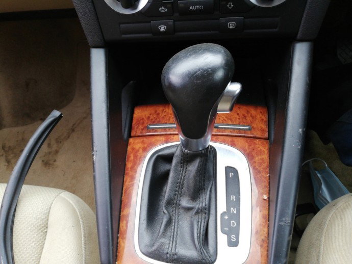 Nuca schimbator Audi A3 2.0 TDI BKD OEM 2004-2013