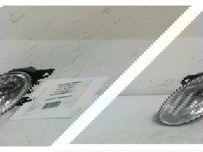 Proiector ceata Dacia Logan 0.9 benz H4B 261500097R 2012-2021