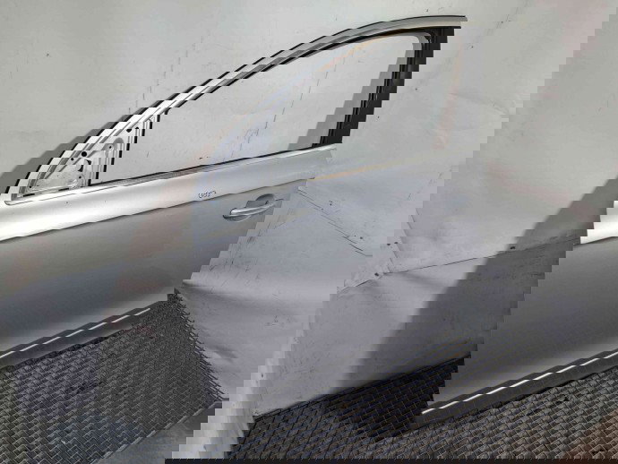 Usa stanga fata Audi Q7 (4LB) [ Fabr 2006-2014] LX7W