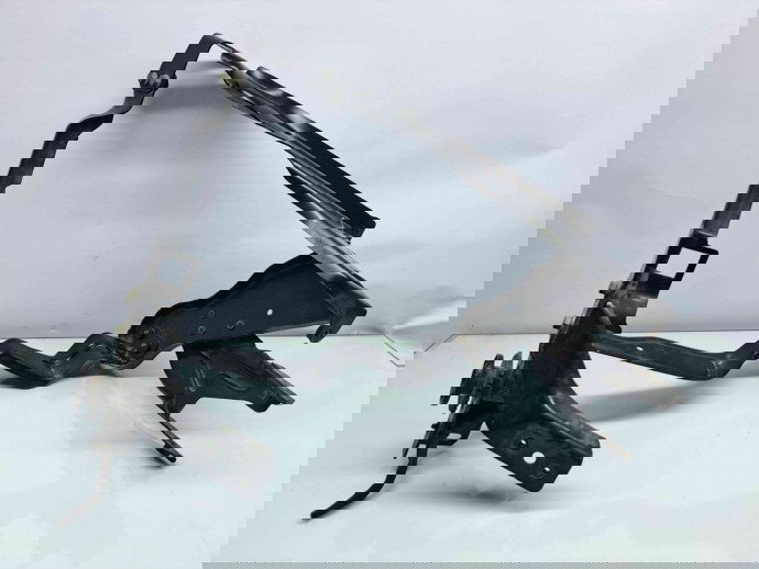 Suport far dreapta Mercedes Clasa C (W204) [Fabr 2007-2014] A2046201291 / 204626045