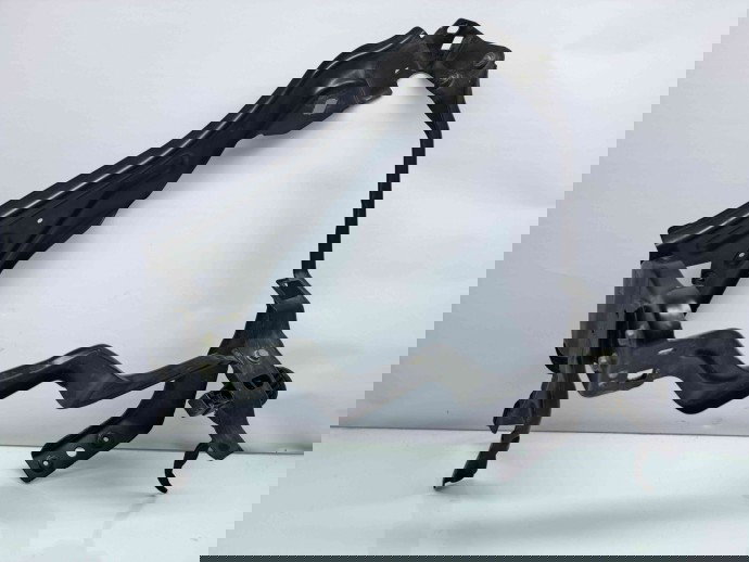 Suport far dreapta Mercedes Clasa C (W204) [Fabr 2007-2014] A2046201291 / 204626045