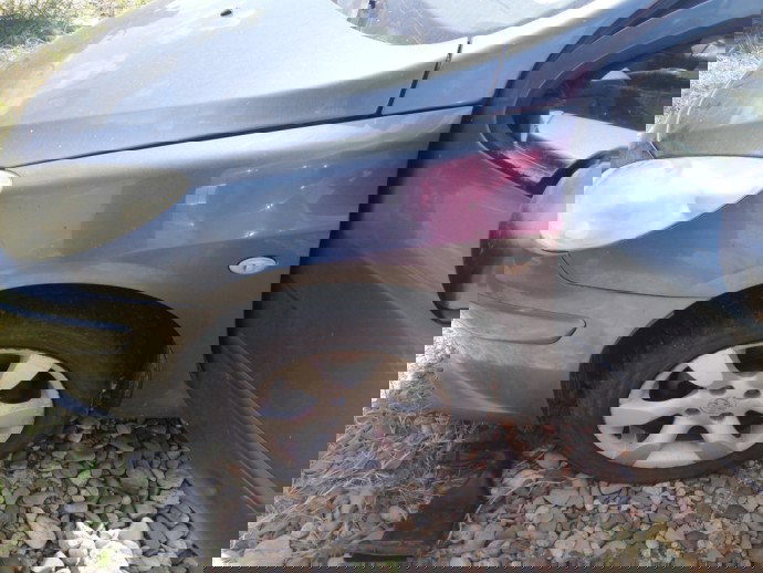 Aripa fata stanga PEUGEOT 307 1.6HDI 9HZ OEM 2002-2008