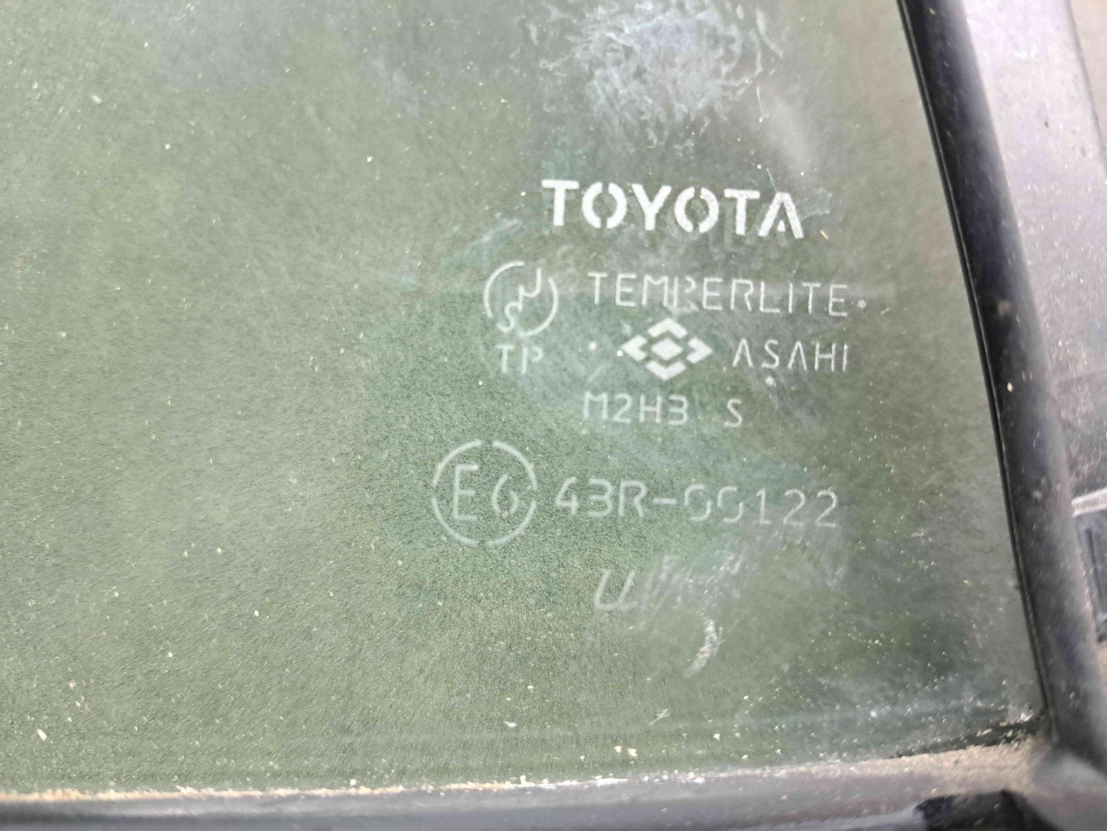 Geam fix usa dreapta spate Toyota Rav 4 III (ACA3, ACE, ALA3, GSA3, ZSA3) [Fabr 2005-2013] OEM - imagine 2