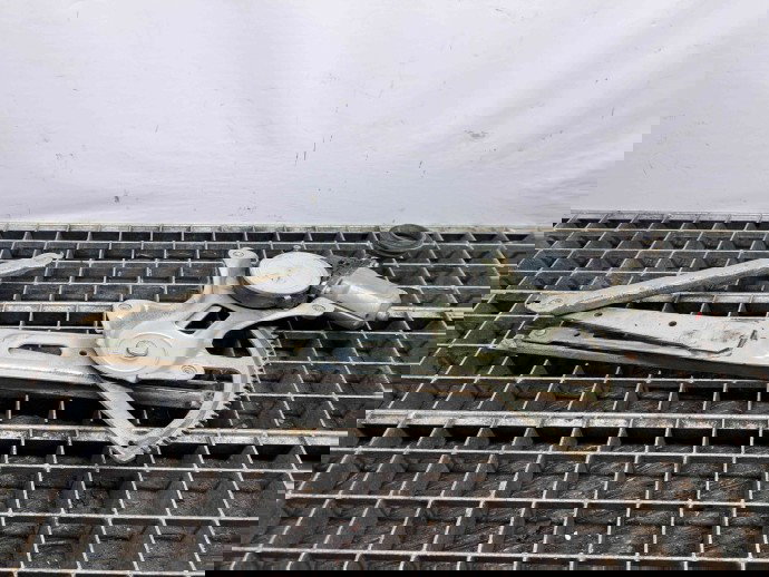 Macara electrica geam dreapta fata Toyota Rav 4 III (ACA3, ACE, ALA3, GSA3, ZSA3) [Fabr 2005-2013] 85710-35180 | 262100-2330