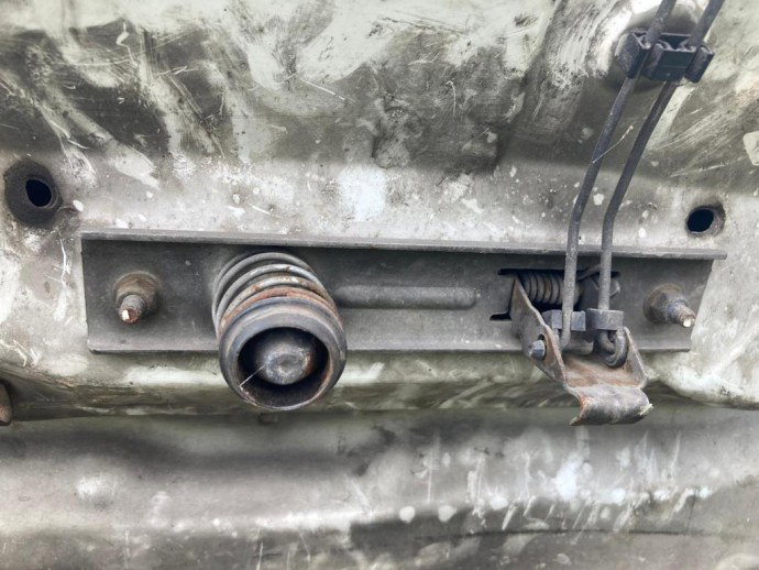 Broasca capota Opel Vivaro 1.9 DCI OEM 2001-2013