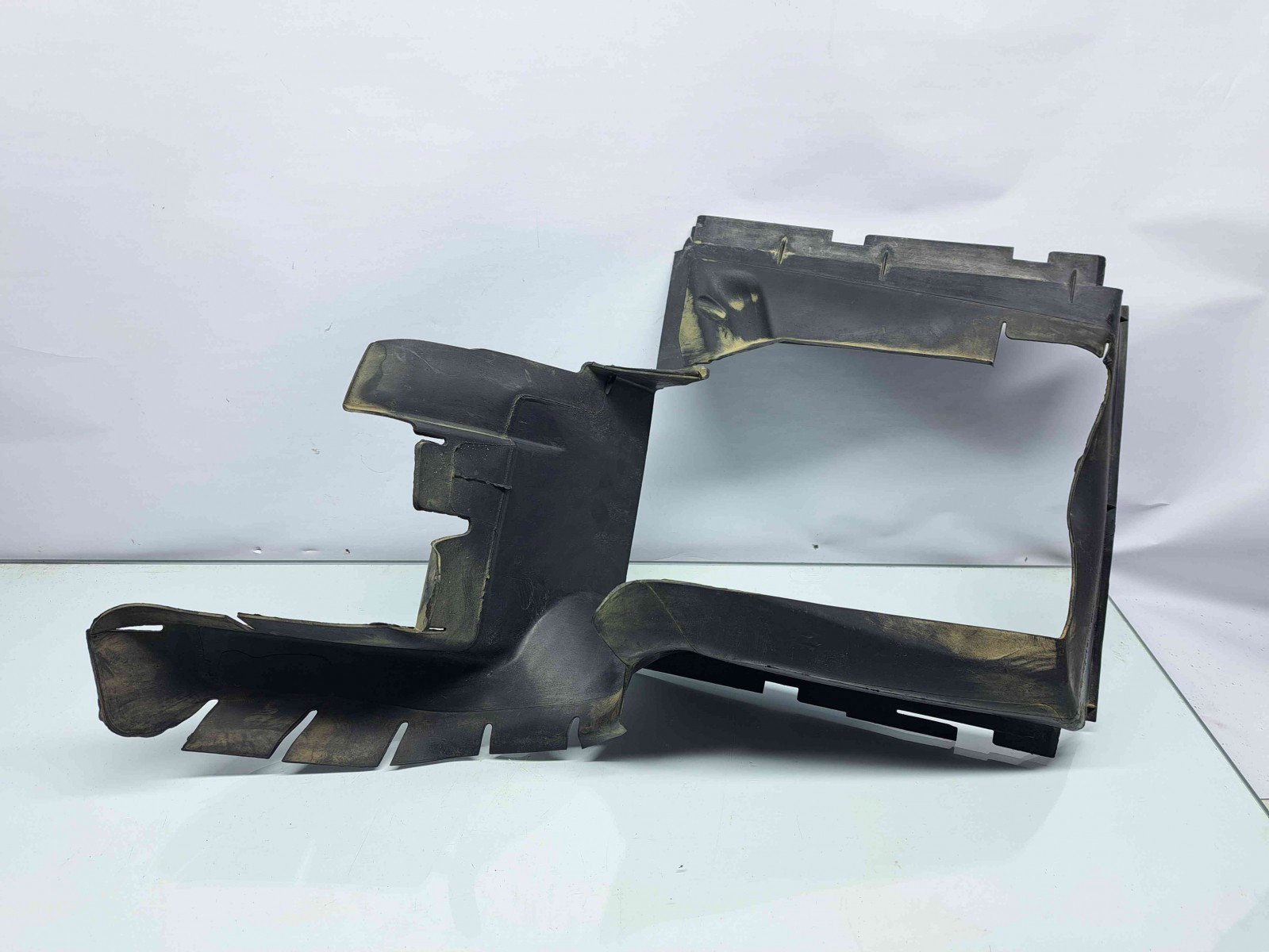 Deflector aer Audi Q7 (4LB) [ Fabr 2006-2014] 4L0117335B - imagine 3