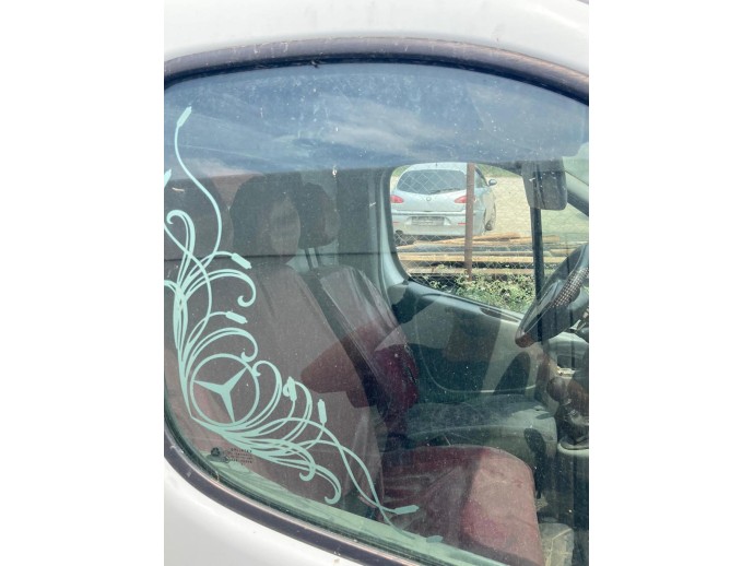 Geam dreapta Opel Vivaro 1.9 DCI OEM 2001-2013