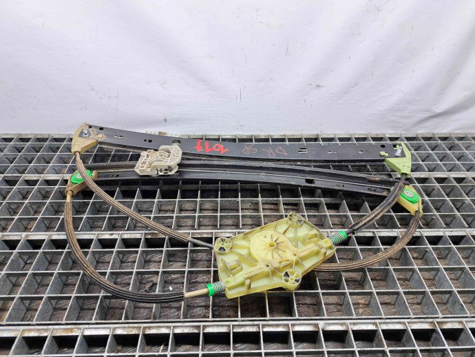 Macara electrica geam dreapta spate Audi Q7 (4LB) [ Fabr 2006-2014] OEM