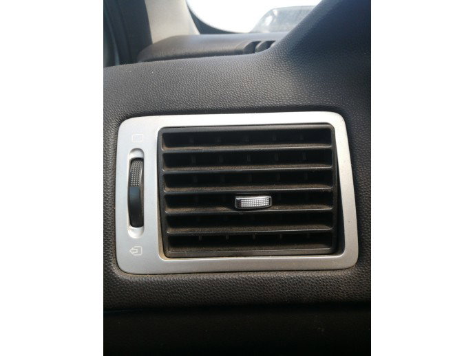 Grila aerisire stanga PEUGEOT 307 1.6HDI 9HZ OEM 2002-2008