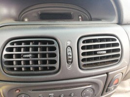 Grile aerisire centrala Renault Megane 1 1.6 benz K4M OEM 1995-2003