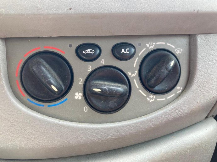 Panou AC Opel Vivaro 1.9 DCI OEM 2001-2013
