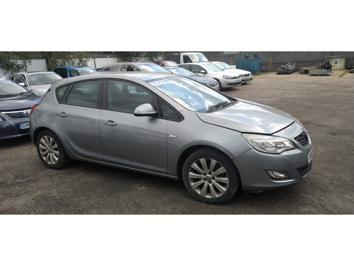 Dezmembrari / Dezmembrez Opel Astra J [Fabr 2009-2015]