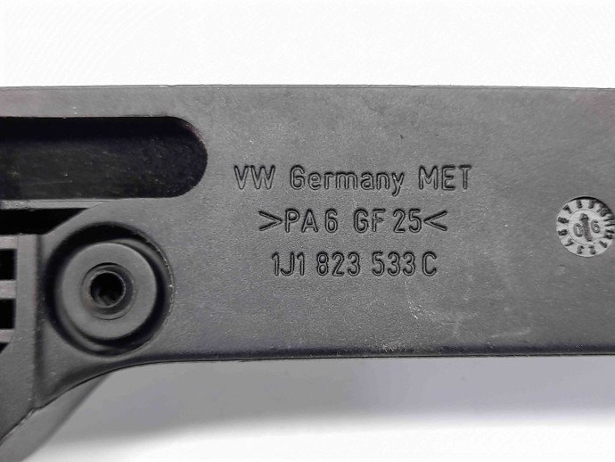 Maner deschidere capota Skoda Octavia 2 Combi (1Z5) [Fabr 2004-2013]  1J1823533C / 1J1823633