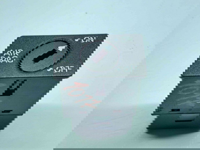  Buton ON/OFF airbag Audi Q7 (4LB) [ Fabr 2006-2014] 1K0919237C