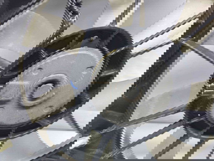 Electroventilator Toyota Rav 4 III (ACA3, ACE, ALA3, GSA3, ZSA3) [Fabr 2005-2013] OEM 2.2 2AD 100KW / 136CP  