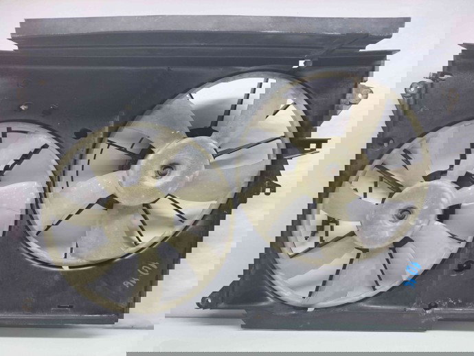 Electroventilator Toyota Rav 4 III (ACA3, ACE, ALA3, GSA3, ZSA3) [Fabr 2005-2013] OEM 2.2 2AD 100KW / 136CP  