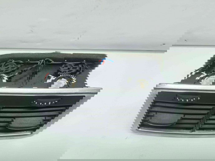  Grila aerisire spate Audi Q7 (4LB) [ Fabr 2006-2014] 4L0819203