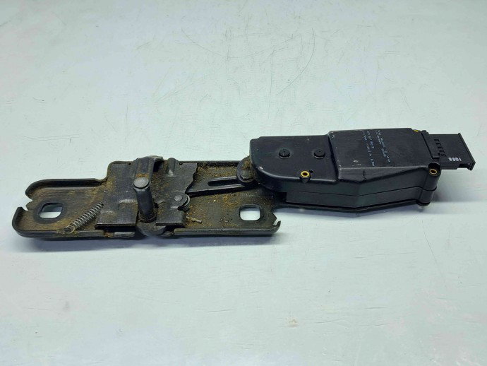  Motoras deschidere portbagaj Audi Q7 (4LB) [ Fabr 2006-2014] 4F9827383B