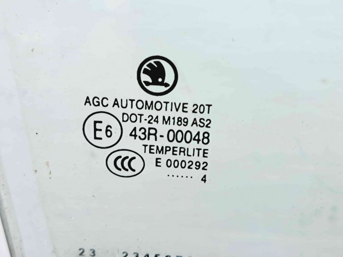 Geam usa dreapta spate Skoda Octavia 3 (5E3) [Fabr 2012-prezent] OEM