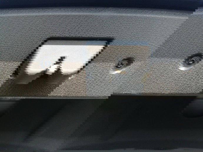 Broasca portbagaj Mercedes C Class 2.2 CDI D615913 OEM 2007-2014