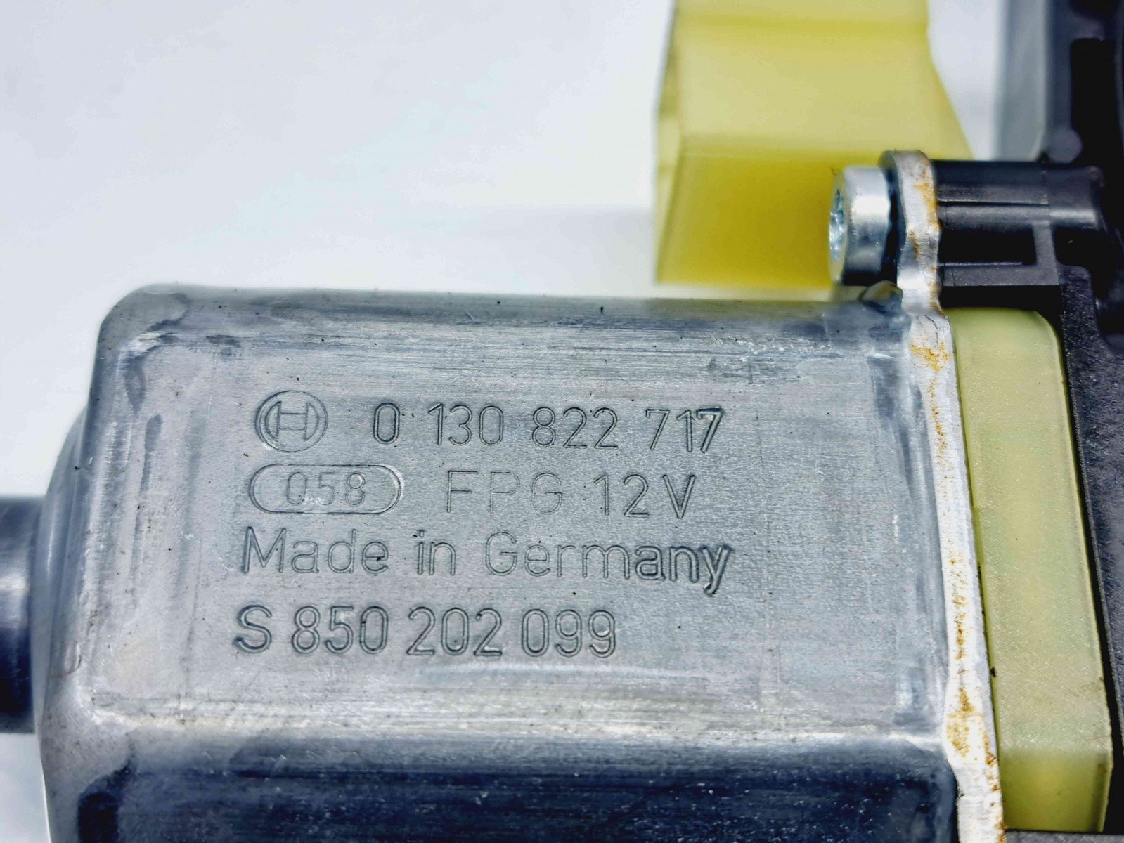 Motoras geam stanga fata Skoda Octavia 3 (5E3) [Fabr 2012-prezent] 5Q0959801B n 0130822717 - imagine 4