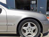 Aripa dreapta fata  Mercedes Clasa C (W203) [Fabr 2000-2007] OEM