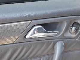Maner interior stanga spate 160 KW / 218 CP  Mercedes Clasa C (W203) [Fabr 2000-2007] OEM