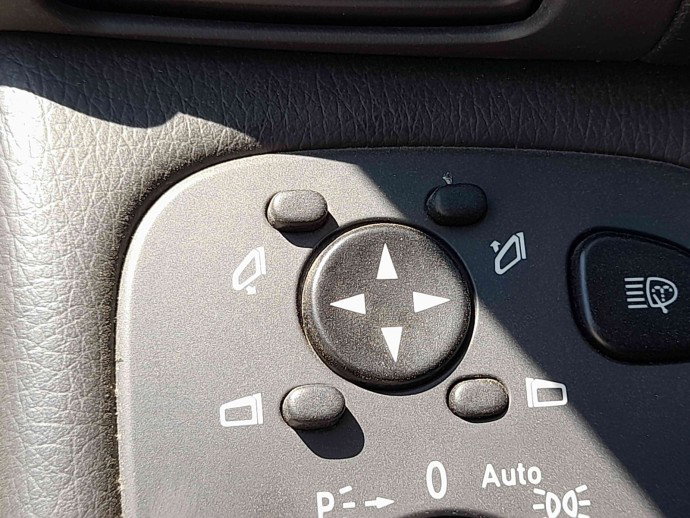 Buton reglaj oglinzi  Mercedes Clasa C (W203) [Fabr 2000-2007] OEM 3.2 V6 BENZ 112946
