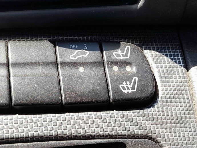 Buton incalzire scaune  Mercedes Clasa C (W203) [Fabr 2000-2007] OEM 3.2 V6 BENZ 112946