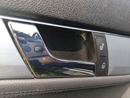 Maner interior usa stanga fata Mercedes C Class 2.2 CDI D615913 OEM 2007-2014