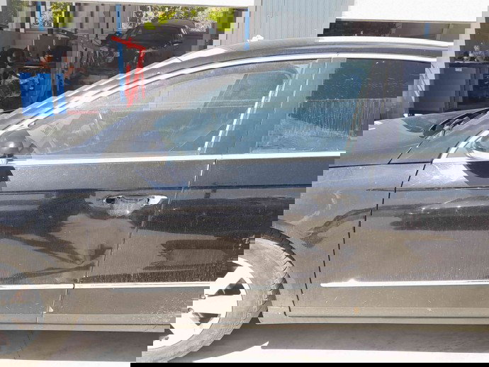 Usa stanga fata  Volkswagen Passat B6 (3C2) [Fabr 2005-2010]