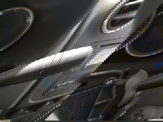 Maneta stergatoare Dacia Logan 1.5 DCI K9K OEM 2012-2021