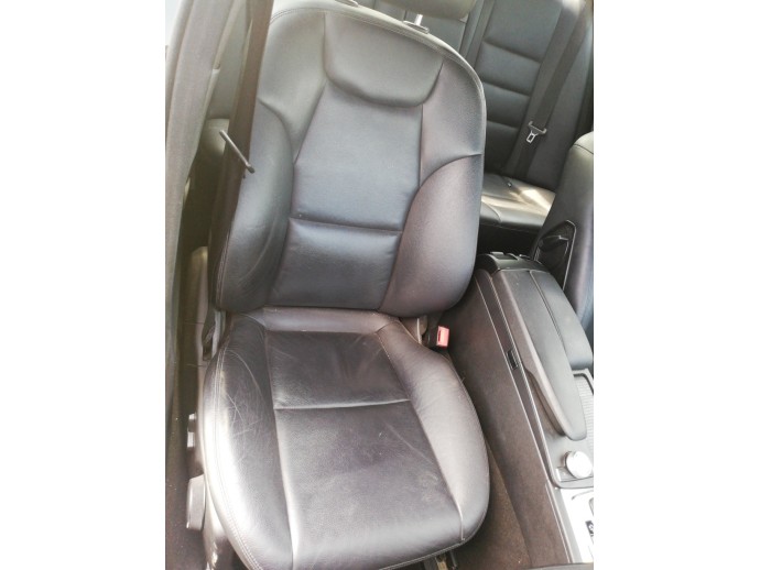 Scaun dreapta fata Mercedes C Class 2.2 CDI D615913 OEM 2007-2014