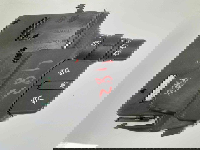 Bloc Maneta Stergator Stergatoare Comenzi Volan Renault Kangoo 2 88103003