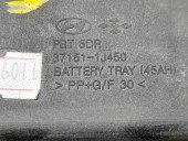 Suport baterie 57 KW / 78 CP Hyundai i20 (PB,PBT) [Fabr 2008-2014] 37151 1J450 1.2 G4LA