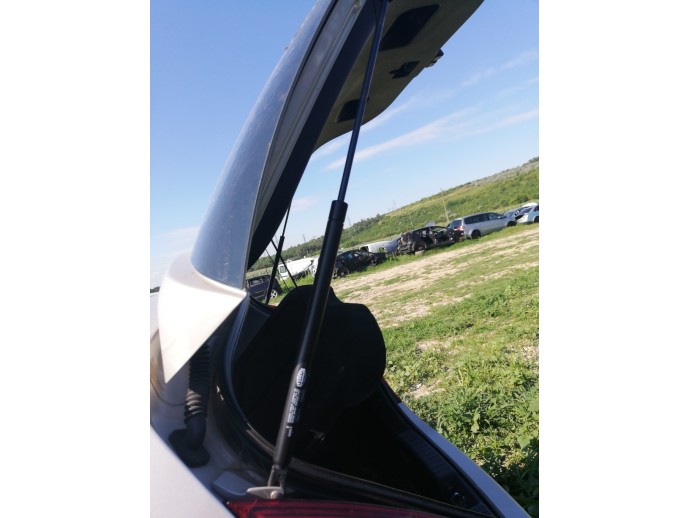 Amortizoare haion Hyundai i30 1.6 R89A OEM 2007-2012