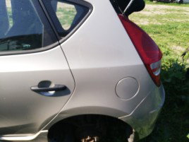 Aripa stanga spate Hyundai i30 1.6 R89A OEM 2007-2012