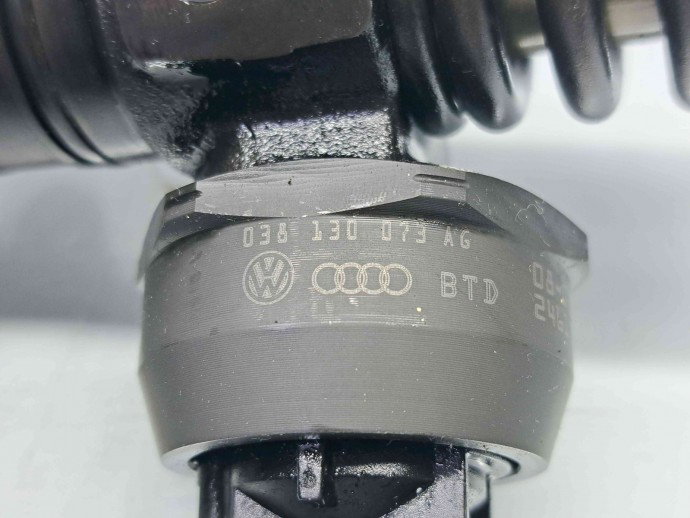 Injector Seat Leon (1P1) [Fabr 2005-2011] 038130073AG | 0414720215 1.9 TDI BXE 77KW / 105CP  