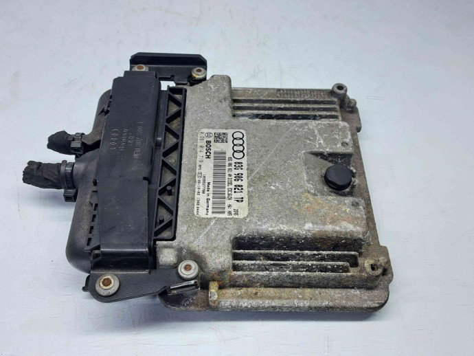 Calculator motor ECU Audi A3 (8P1) [Fabr 2003-2012] 03G906021TP | 0281014719 1.9 TDI BXE 77KW / 105CP 1.9 TDI BXE 77KW / 105CP